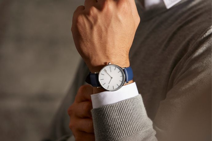 The Most Fashionable Ways to Wear a Men’s Watch With Long Sleeves